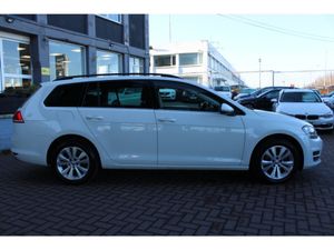 Volkswagen Golf 1.2tsi Comfortline 5DR Estate Aut - Image 3
