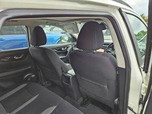 Nissan QASHQAI 1.3 SV SS My19 4DR - Image 3