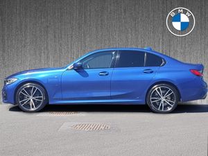 BMW 3 Series 330e M Sport Saloon - Image 4