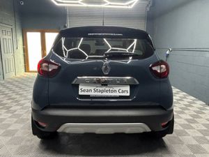 Renault Captur Signature X NAV DCI 90 4DR - Image 2