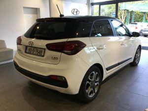 Hyundai i20 Deluxe Plus Only 18K KMS Pristine - Image 2