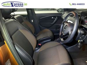 Volkswagen Polo 1.2 TSI Automatic  Reversing Came - Image 4