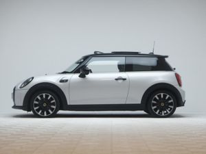 MINI Cooper S Electric - Image 4