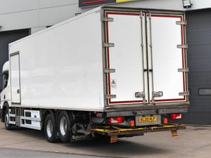 2020 SCANIA P320 6X2 FRIDGE LORRY - Image 4