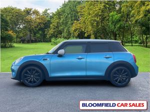 MINI Cooper 1.5 Petrol  Automatic // Low Mileage - Image 4