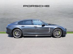 Porsche Panamera 4 E-hybrid - Image 4
