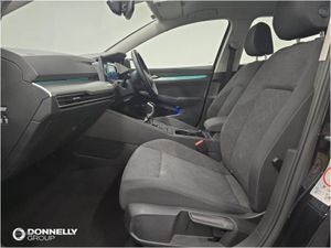 Volkswagen Golf 2.0 TDI Life 5dr - Image 4