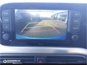 Hyundai i10 1.2 MPi Premium 5dr - Image 4