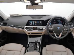 BMW 3 Series 330e Sport Pro Saloon - Image 4