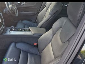 Volvo XC60 T6  plug In Hybrid  Awd  Plus (bright - Image 4