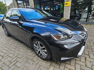 2018 LEXUS IS 300H ADVANACE AUTO. - Image 3