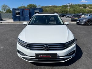 2020 (202) Volkswagen Passat SEL 2.0 TDI - Estate - Image 3
