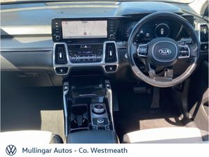 Kia Sorento 2.2 K4 4X2 Diesel 7 Seats - Image 2