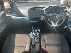 2017 HONDA FIT PETROL HYBRID - Image 2