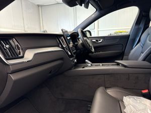 Volvo XC60 T6 Ultra Black Edition  new Model   20 - Image 4