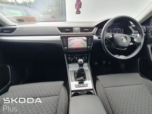 Skoda Superb Superb AMB 1.5tsi 150HP Call Cormac - Image 2