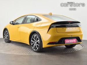 Toyota Prius 2.0 Litre Plug-in Hybrid (223 hp) - Image 3