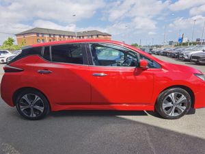 NISSAN LEAF 62KWH TEKNA PLUS - Image 4