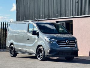 Renault Trafic 2023 Renault Trafic SWB Reduced Now - Image 2