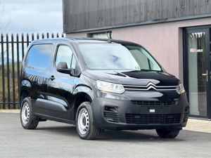 Citroen Berlingo 1000 EN-PRISE ED €22500 Plus Vat - Image 2