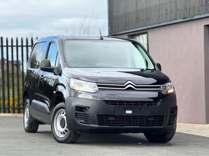 Citroen Berlingo 1000 EN-PRISE ED €22500 Plus Vat - Image 4