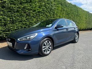 Hyundai i30 2017 DELUXE 1.0 PETROL TURBO - Image 4