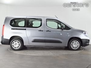 Opel Combo 1.5 Turbo D 100PS Energy XL 7 Seater - Image 2