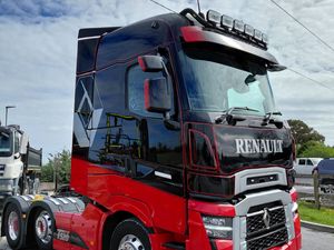 Renault T-High 520 6x2 - Image 4
