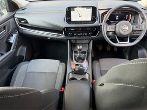 Nissan QASHQAI Digital Dash Pan Roof SV Premium - Image 3