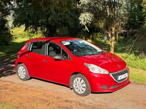 141 Peugeot 208 1.4L, NCT until September 2025! - Image 4