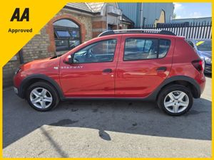 Dacia Sandero Stepway Signature TCE - Image 2