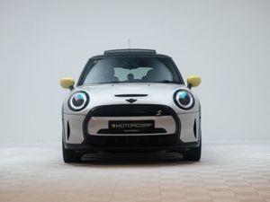 MINI Cooper S Cooper S Electric Level 3  pan Roof - Image 2