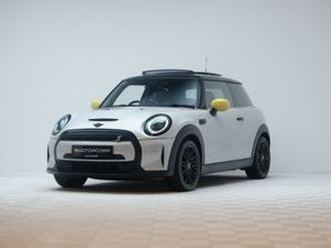 MINI Cooper S Cooper S Electric Level 3  pan Roof - Image 3