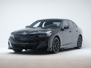 BMW 5 Series 530E M Sport  sunroof - Image 3