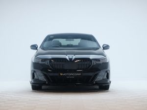 BMW 5 Series 530E M Sport - Image 2