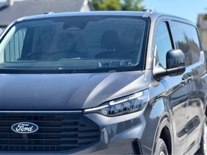 Ford Transit Custom 2023 Ford Transit Custom 3000 - Image 2