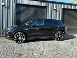 Porsche Cayenne Hybrid - Image 4