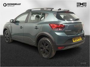 Dacia Sandero Stepway 1.0 TCe Extreme 5dr - Image 2