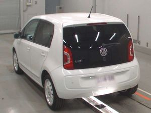 VOLKSWAGON UP 2013 PETROL WHITE - Image 4