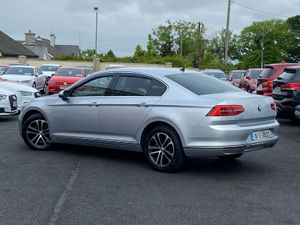 181 VW PASSAT 2.0TDI HIGHLINE AUTOMATIC SALOON - Image 3