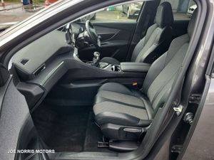 Peugeot 3008 Allure 1.5 Blue HDI 130 - Image 4