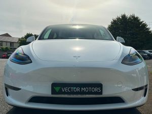Tesla Model Y Long Range Dual Motor AWD - Image 3
