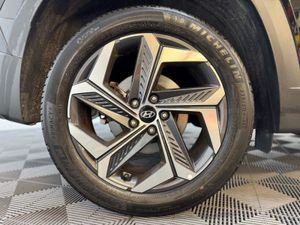 Hyundai Tucson 2WD Executive Plus HEV Auto - Image 4