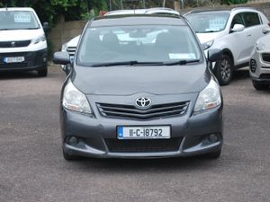 Toyota Verso 2011 2.0 D4D 7 Seater - Image 2