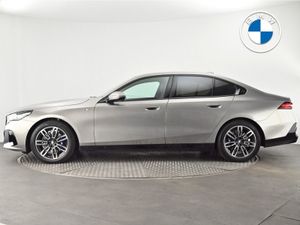 BMW 5 Series 520i M Sport Saloon - Image 3