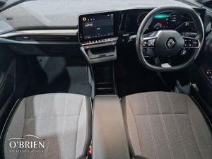 Renault Megane E-Tech Ev60 220hp Techno - Image 2