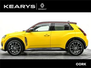 Renault 5 Iconic 52kwh150hp - Image 4