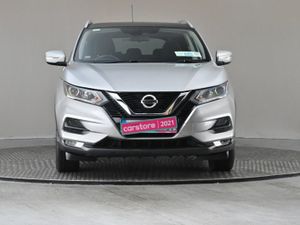 Nissan QASHQAI 1.5 DSL DCT SE  glass Roof reverse - Image 2