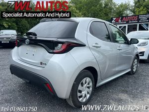 211 Toyota Yaris Hybrid - Image 4