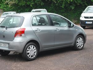 Toyota Yaris 2009 1.0 Terra - Image 4